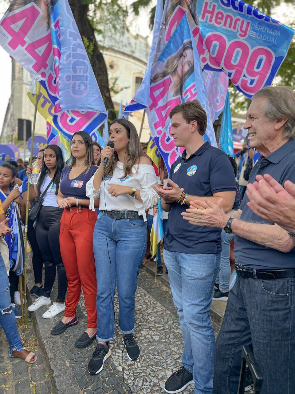 União Brasil faz caminhada eleitoral em Olinda