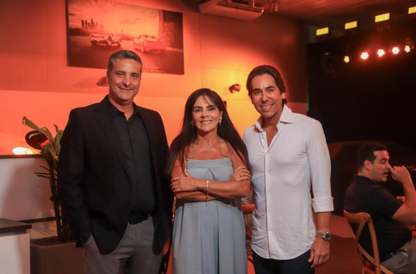 Evento de lançamento do novo Panamera da Porsche no Recife