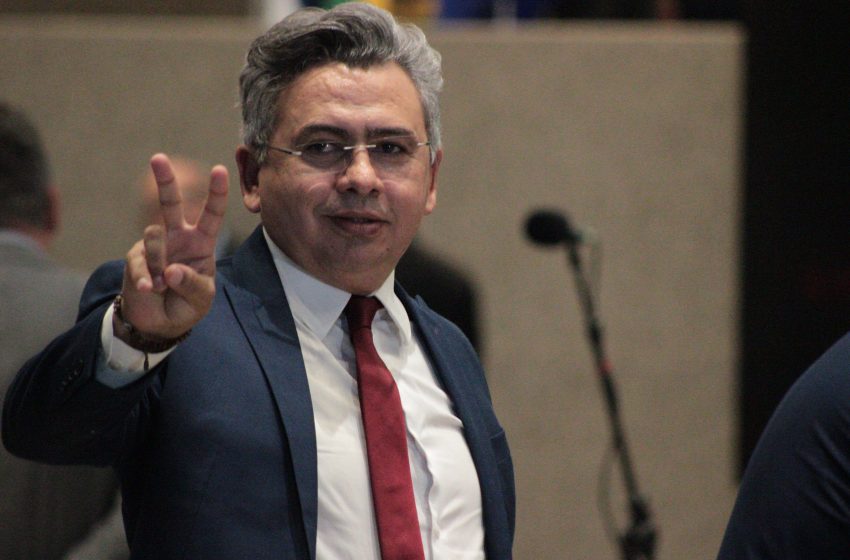 Doriel Barros se destaca como um dos deputados mais atuantes da Alepe em seu segundo mandato