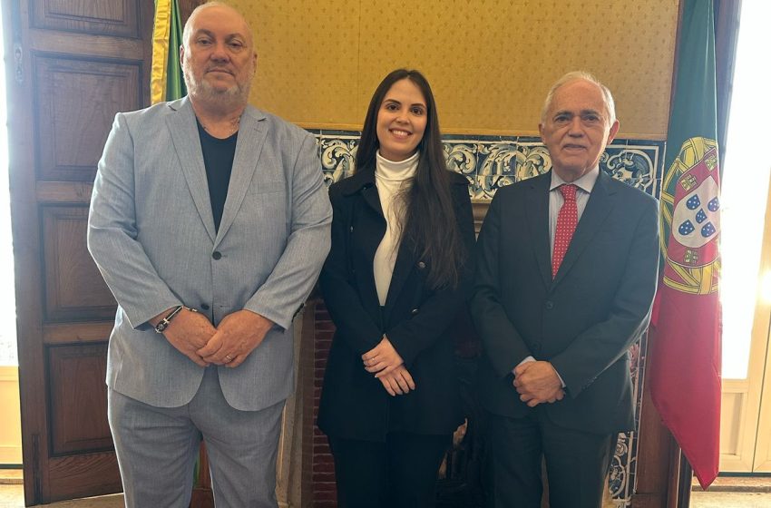 Presidente do Diario de Pernambuco é recebido na Embaixada Brasileira em Lisboa
