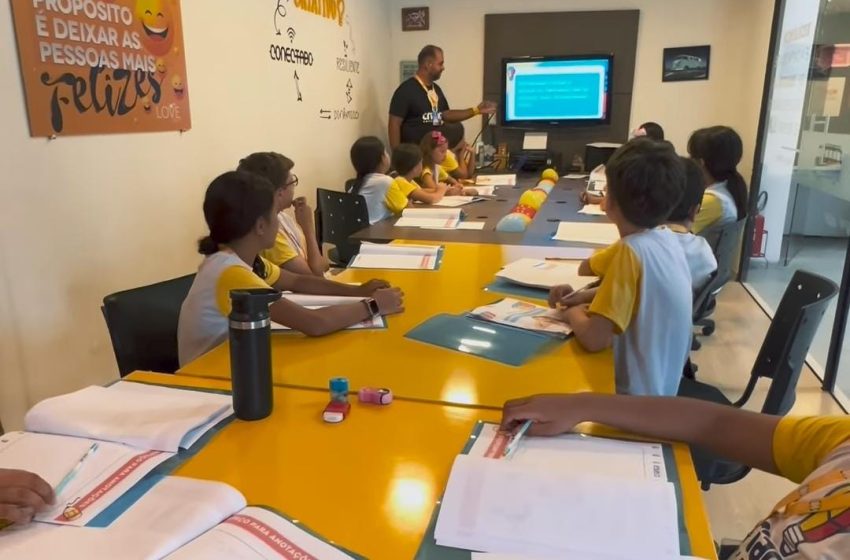 Sucesso no ramo de franquias, empresário lança 3ª edição da ação social Criança Empreendedora